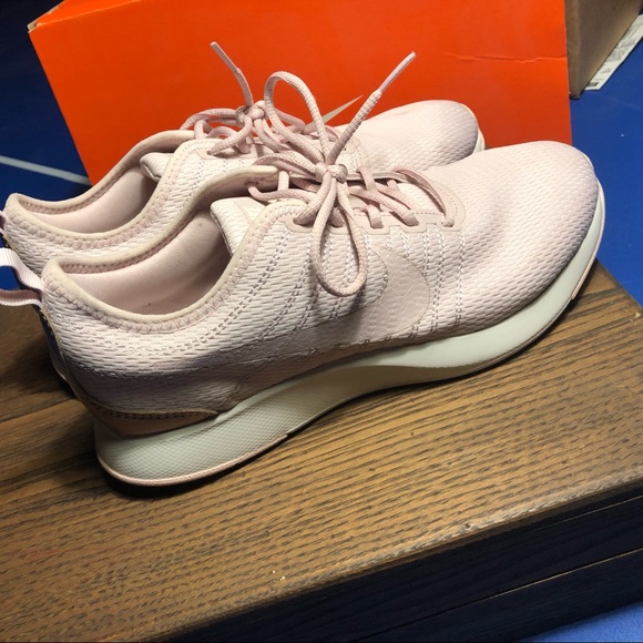 Nike light pink rose gold size 8 Dualtone racer - Picture 3 of 5